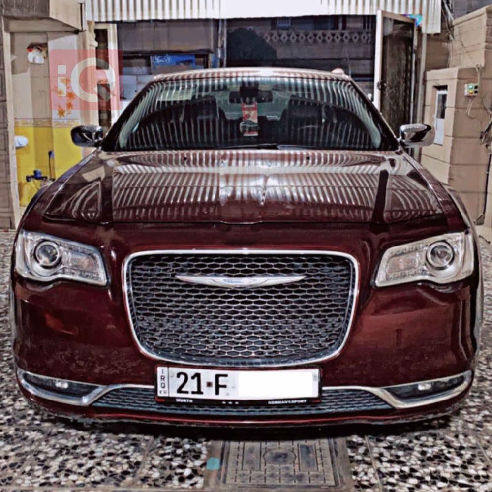كرايسلر 300